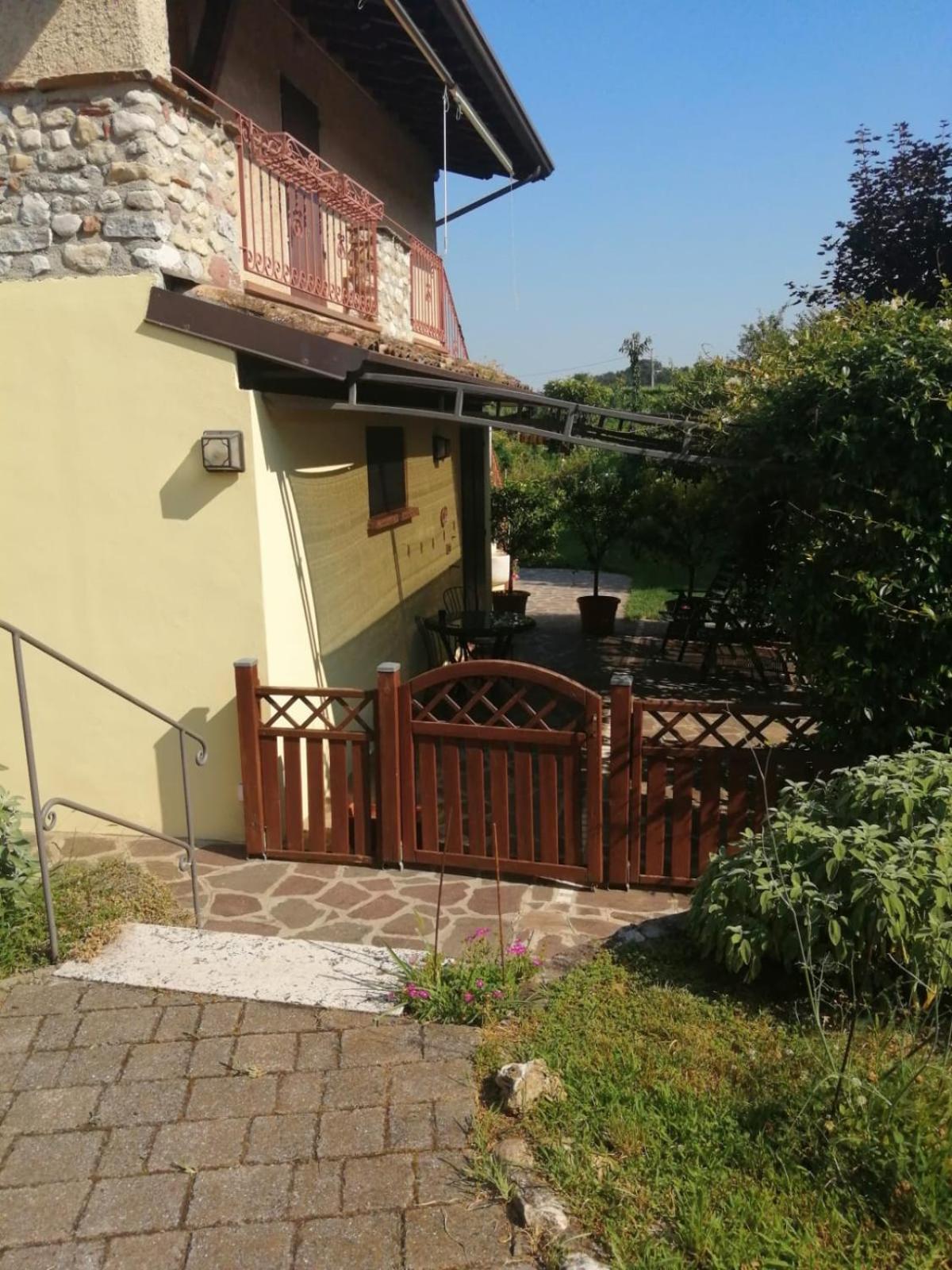 Hill House Daire Lonato Dış mekan fotoğraf